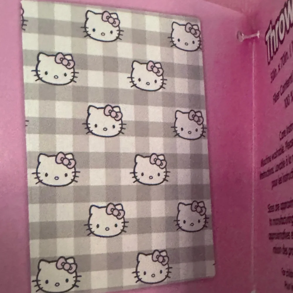 HELLO KITTY Gray PLAID Throw Blanket 50”x70”